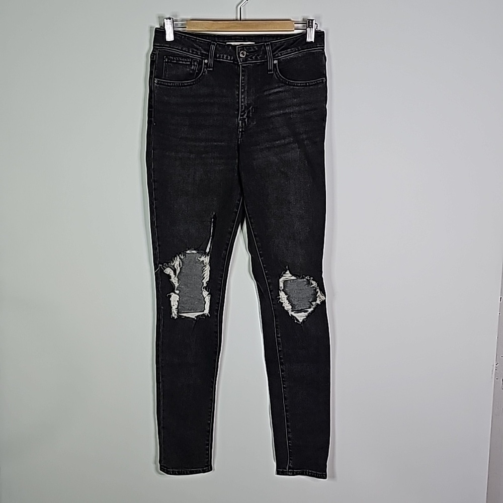 LEVI'S 721 faded black 27x32 distressed high rise skinny jeans